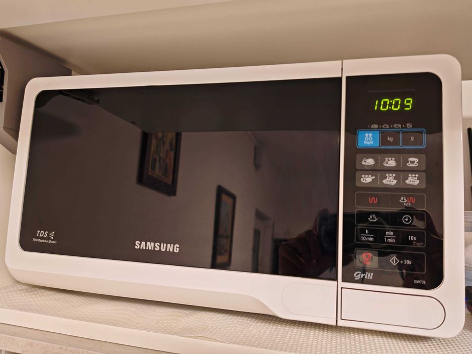 Vand cuptor cu Microunde Samsung
