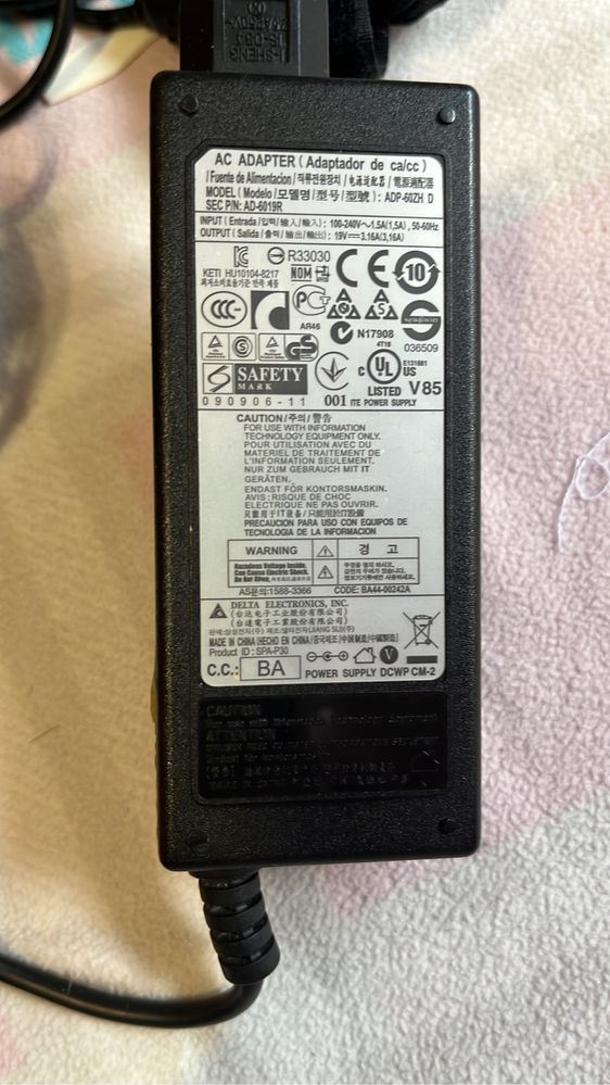 Зарядка, блок питания для Ноутбука Samsunq
