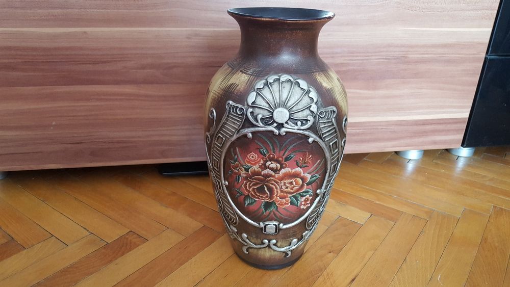 Vaza pictată model deosebit