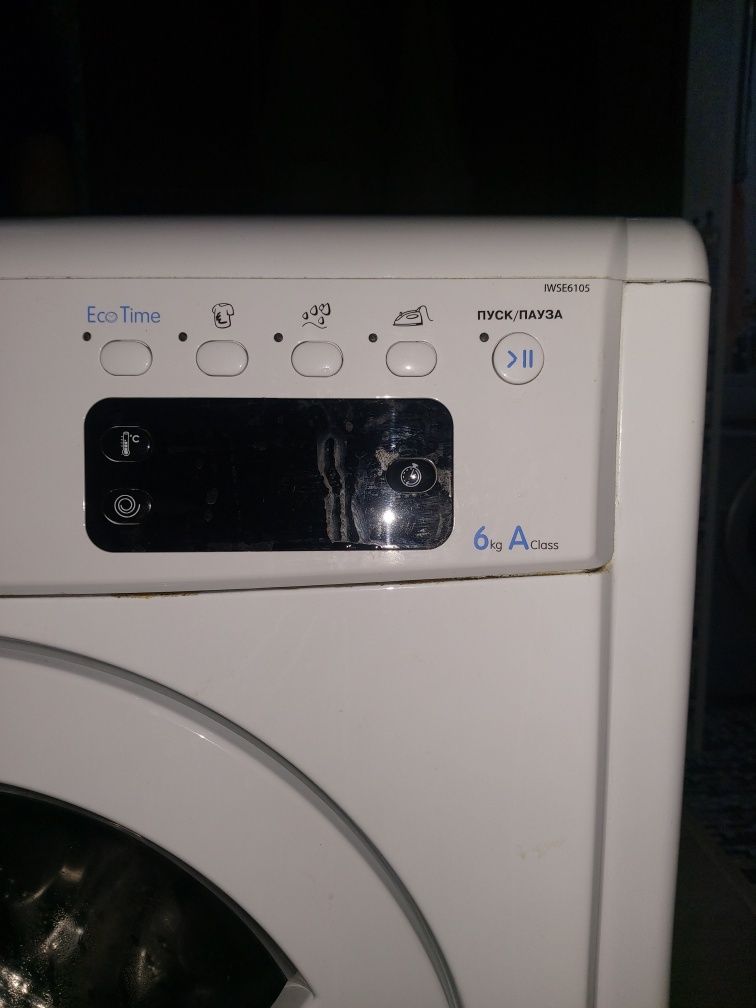 Продам стиральную машину indesit 6.5 кг.В не рабочем состоянии