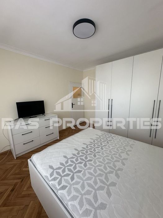 Дава се под наем Тристаен апартамент в София, Иван Вазов - 70 кв.м за 750 € - Снимка #9