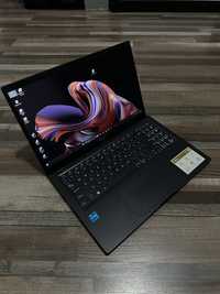 Laptop Asus VivoBook 15.6” i3 11th gen 8gb ram 256 SSD, stare perfecta
