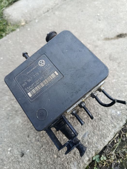 Vând pompa abs Touran 2.0 tdi 2004