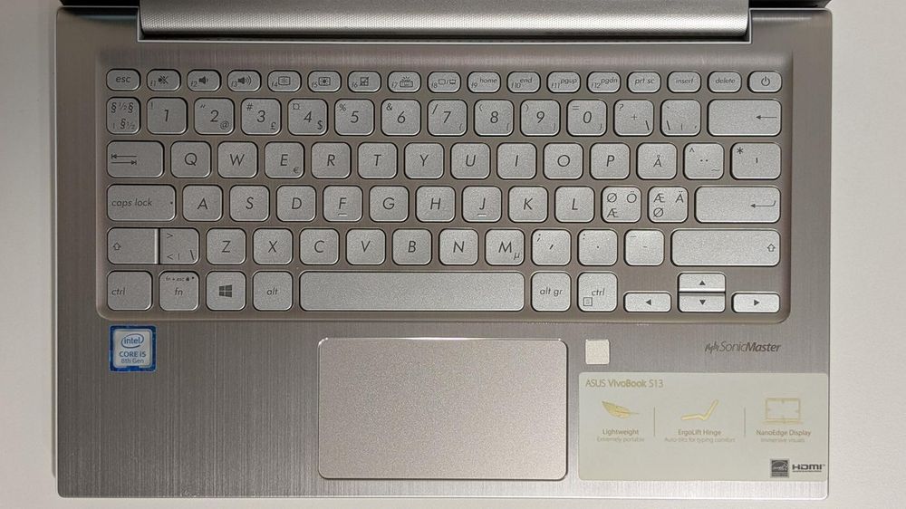 Asus VivoBook S13 13.3" 1920x1080 i5-8265U 8GB 256GB SSD НОВА БАТЕРИЯ