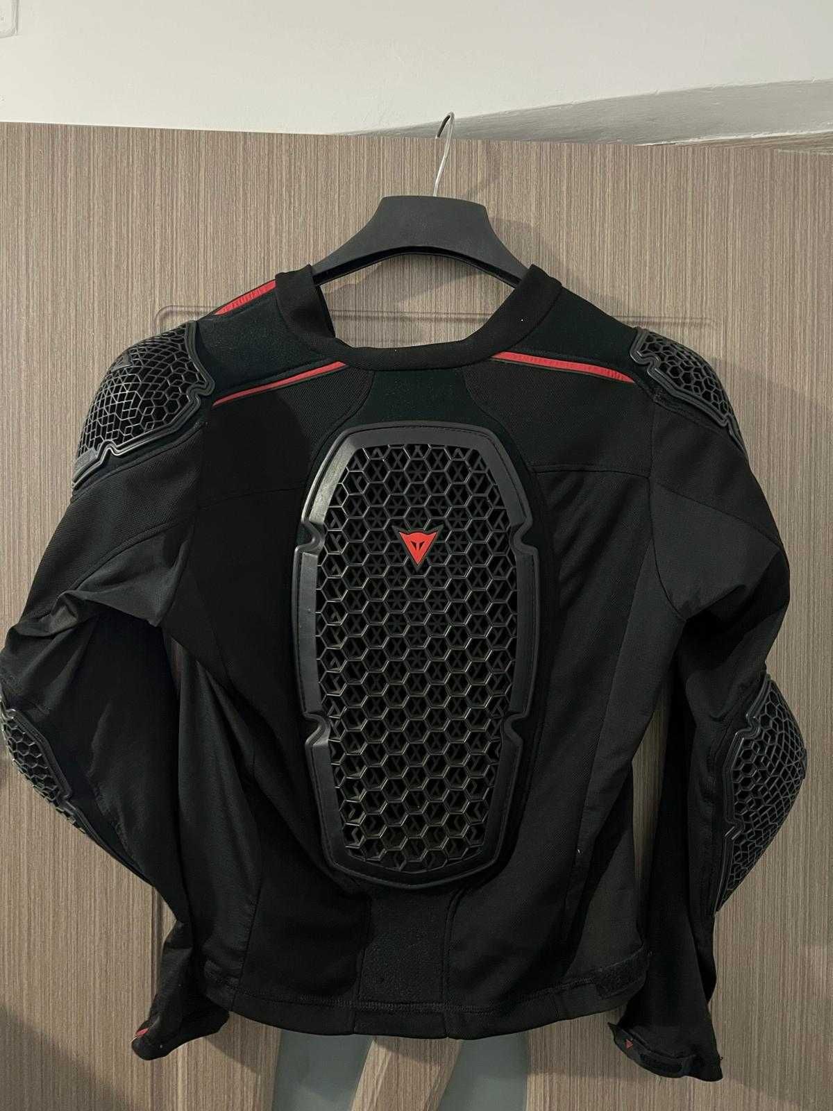 Armura moto Dainese