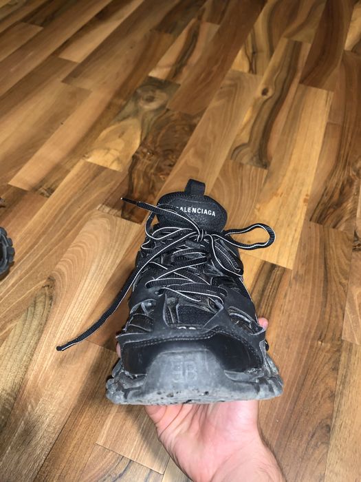 Balenciaga track