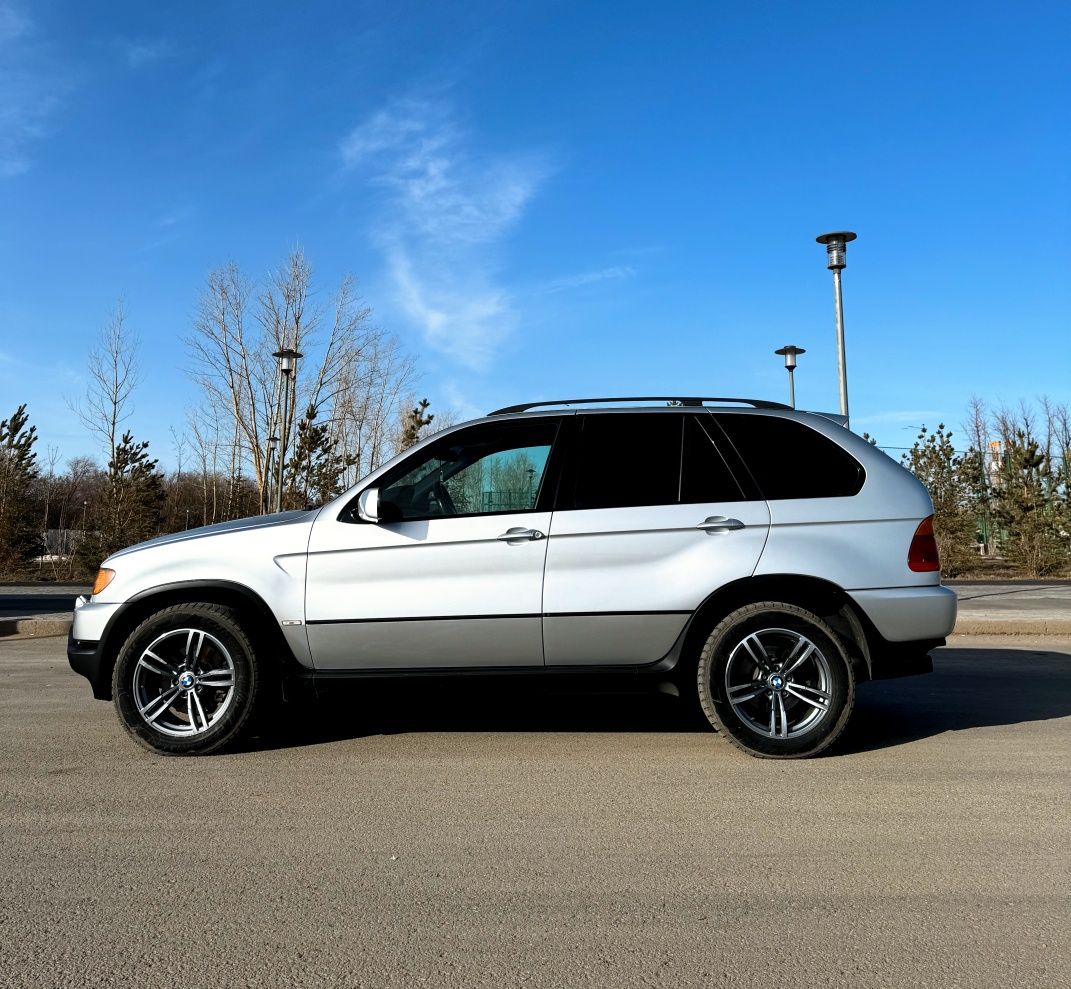 Продам Bmw x5 e53