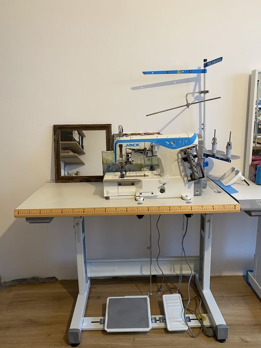 Vanzare Masina brodat/calcat/cusut nasturi/butoniere