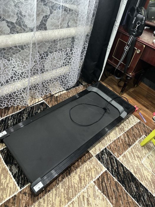 Продам беговую дорожку.Состояние новая.