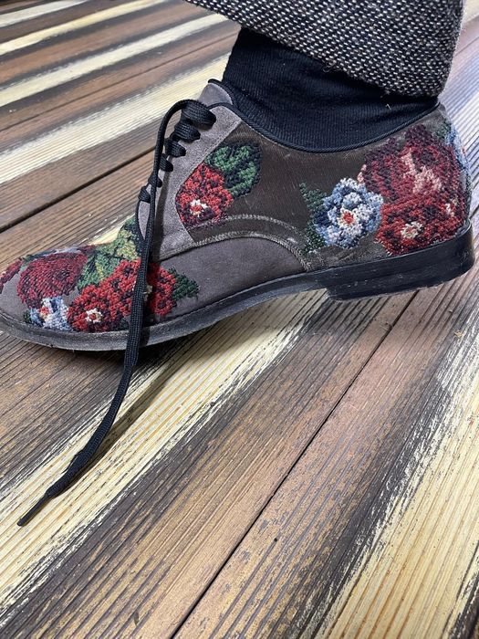 Pantofi piele brodata