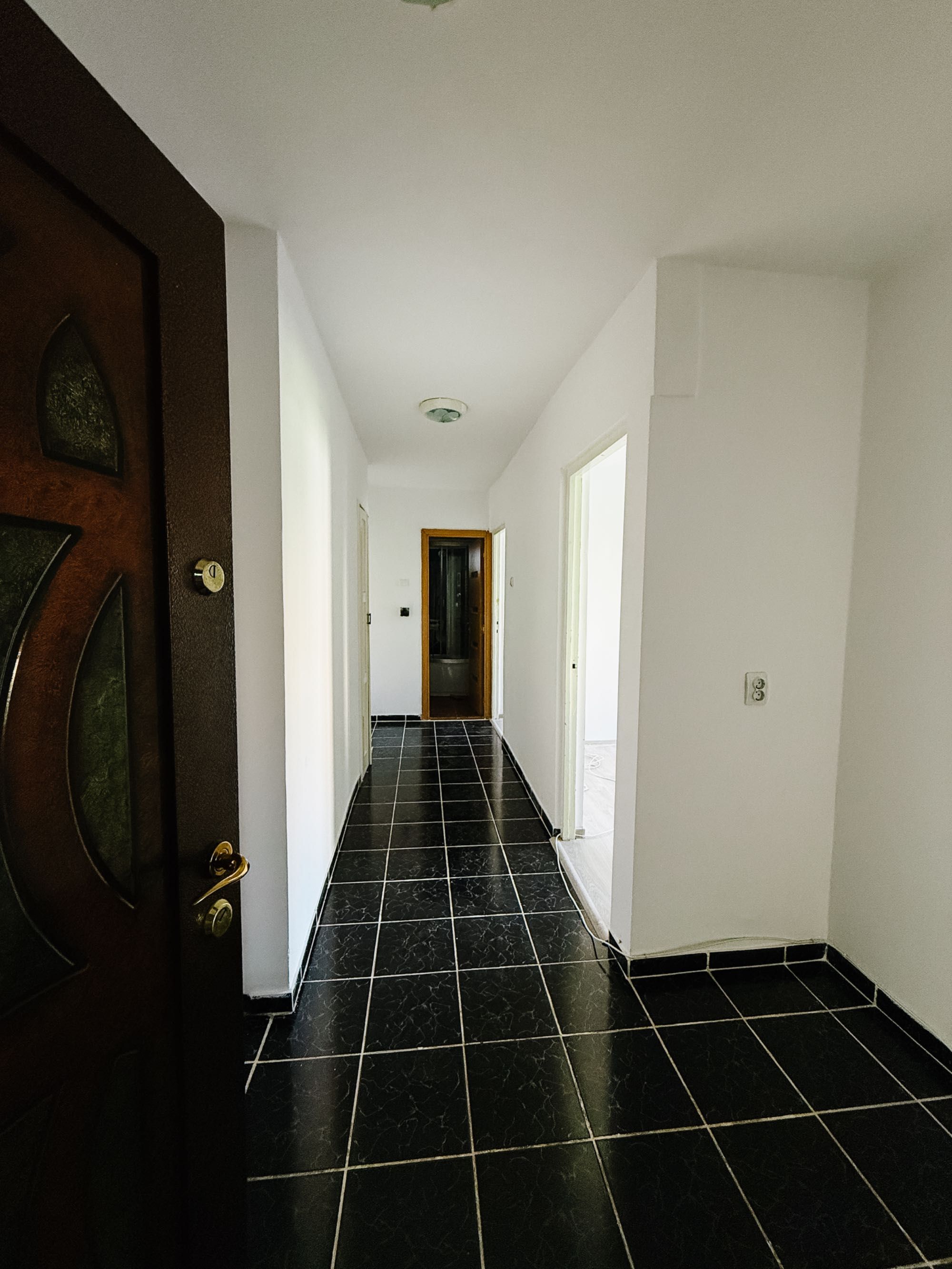 De vânzare: Apartament spațios, 3 camere, renovat. Str, Eliberarii