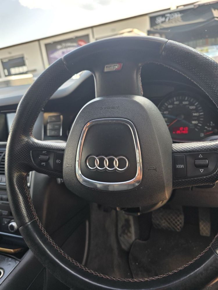 Audi Q7 S LINE
