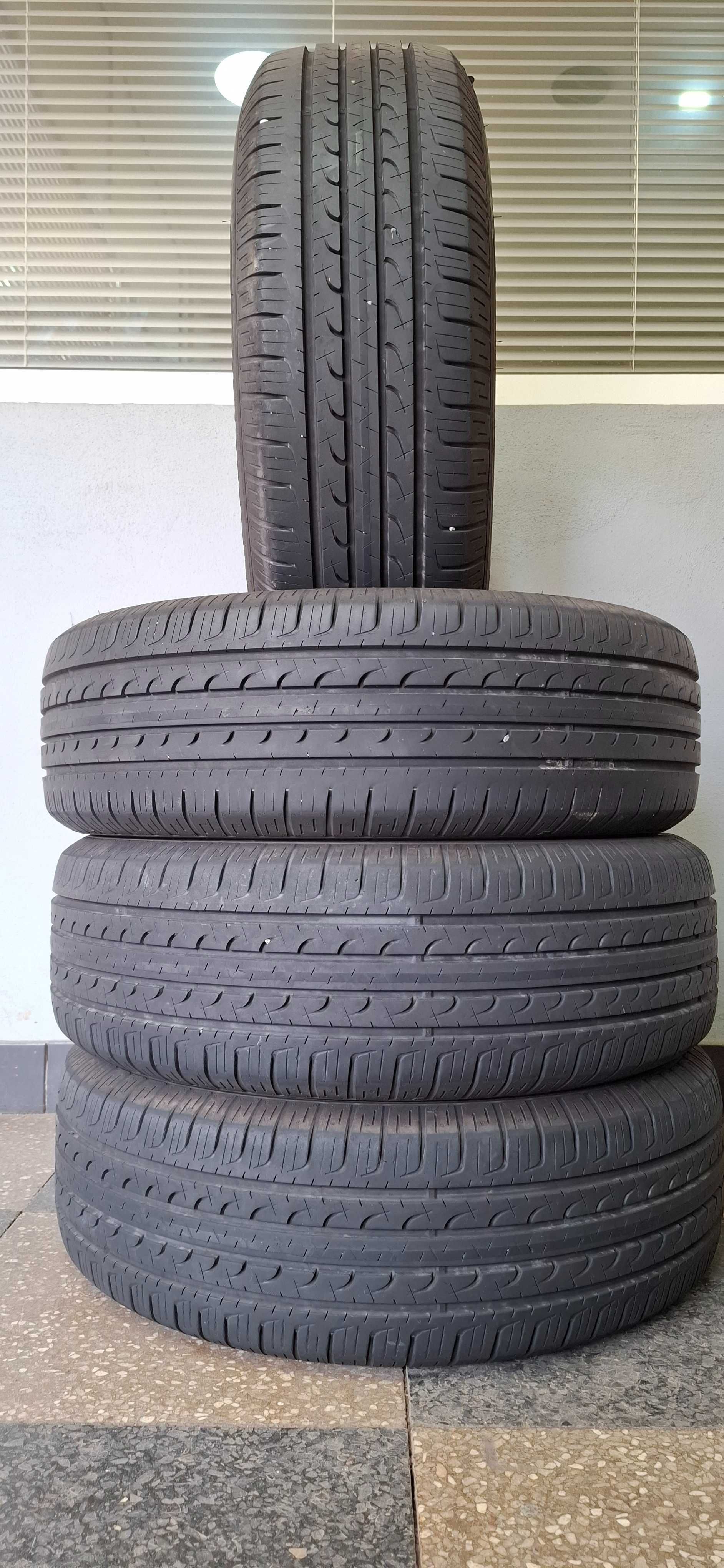 4бр. 215/65/16 Goodyear SUV 7mm грайфер, дот 23г.Безплатен монтаж
