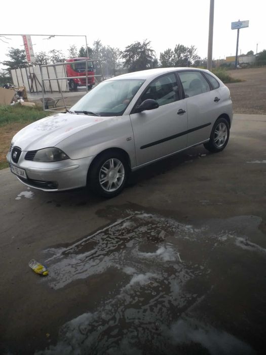 Vand sau schimb seat ibiza 2004 1.4 gpl acte valabile