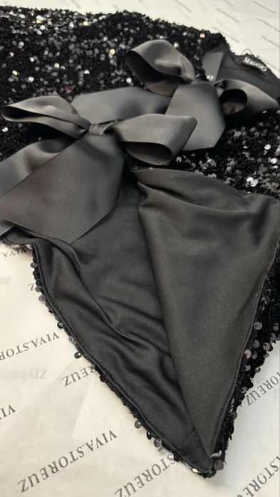 Трендовый жакет с пайетками