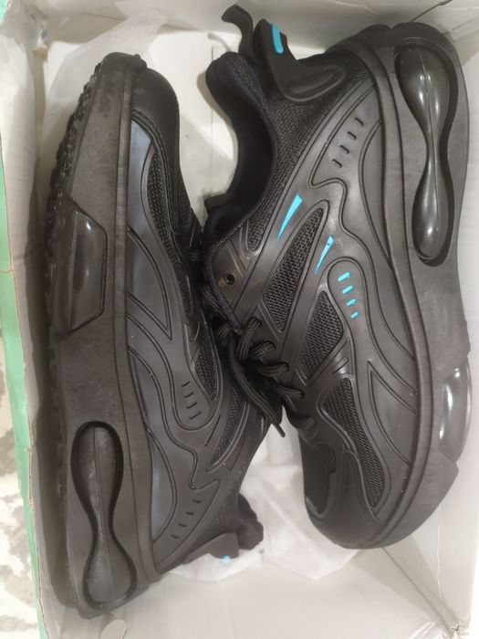 Кроссовки НОВЫЕ!