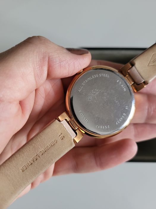 Ceas Fossil dama auriu in cutie originala