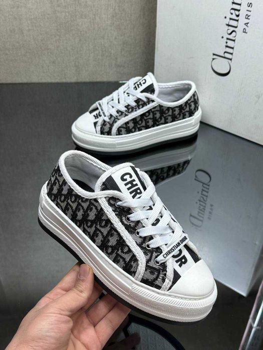 Кецове дамски нови Dior