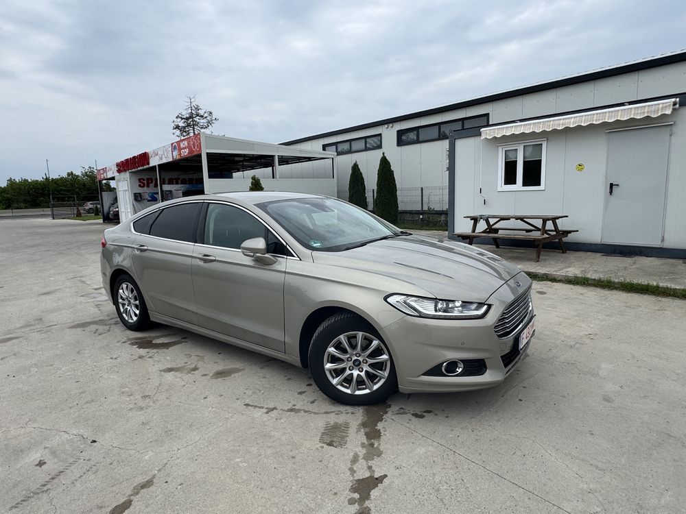 Ford Mondeo Automat/faruri led/keyless/camera/navi/lane/rate