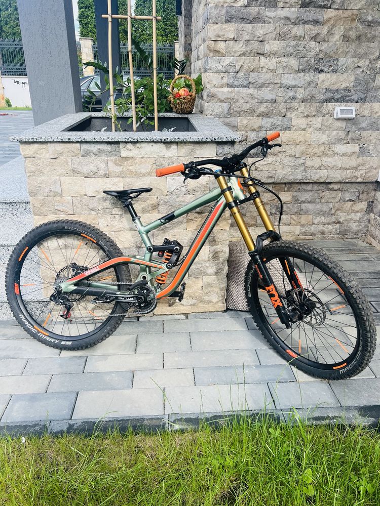 Vand Scott Gambler 710 2019(Sau schimb cu bicicleta electrica)