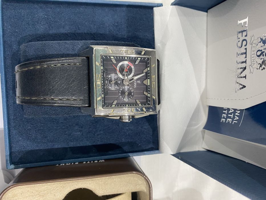 Ceasuri(pachet 7buc) Fossil,Michael Kors, Police1200 lei toate