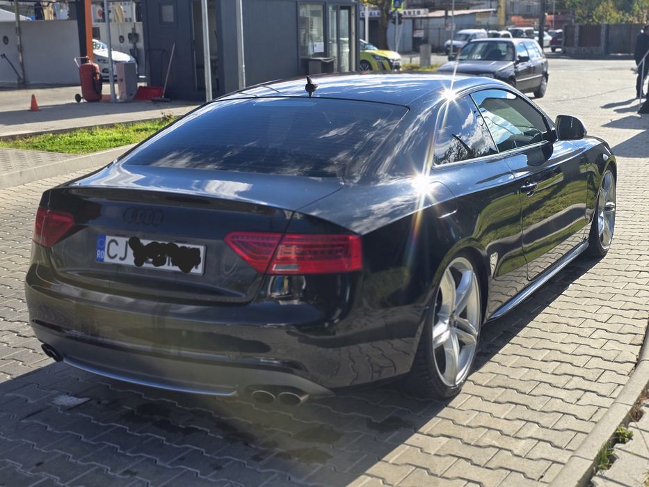 Audi S5 4.2 benzina V8