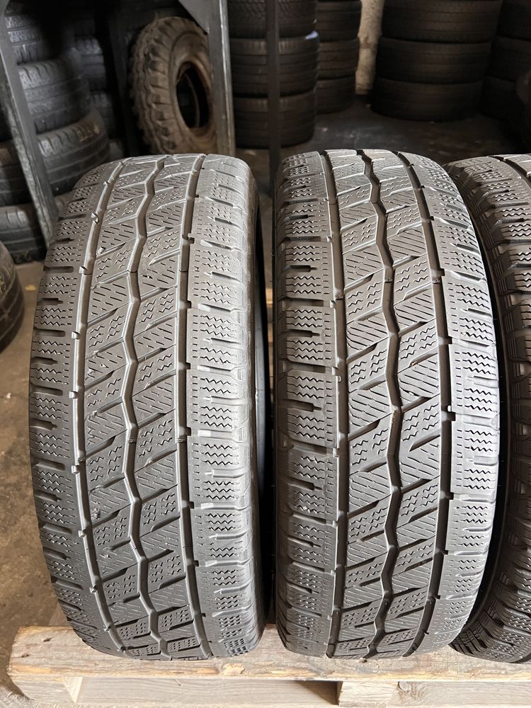 4 anvelope iarna 205/65/16 C , Hankook , DOT 2022 !