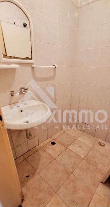 Продава се Двустаен апартамент в Варна, Зимно кино Тракия - 50 кв.м за 1153 €/кв.м - Снимка #1