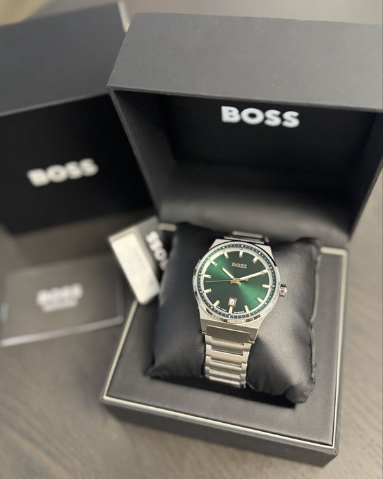 Ceas BOSS – cadran verde smarald – NOU, în cutie!