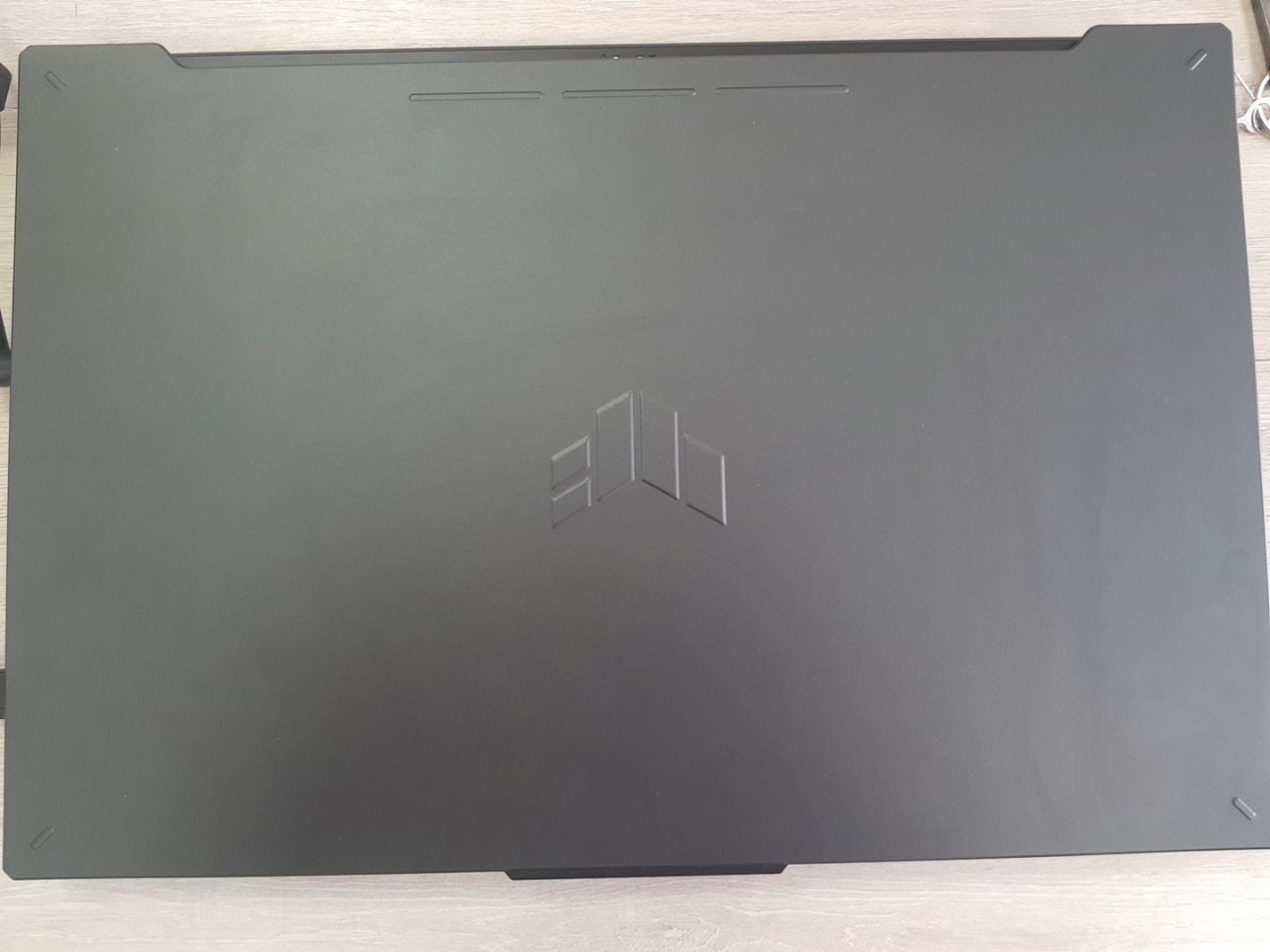 Продаётся игровой ноутбук ASUS TUF Gaming FX707