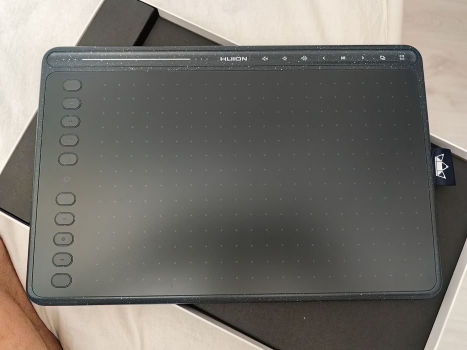 Tabletă grafică Huion