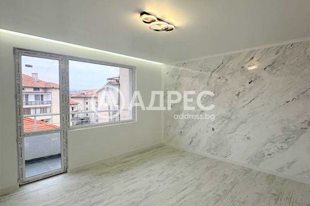 Продава се Двустаен апартамент в Разград, Варош - 68 кв.м за 1268 €/кв.м - Снимка #3