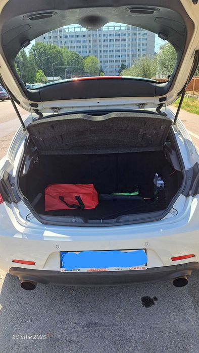 De vanzare Alfa Romeo Giulietta 1,4 Turbo Benzina - 120 CP/2011/Euro 5