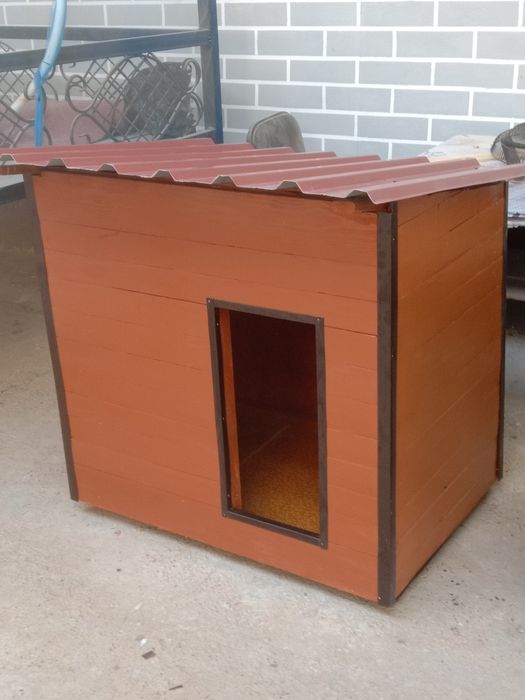 Собачья будка утепленная