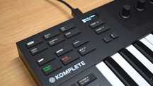 Native Instruments Komplete Kontrol M32 - STARE EXCELENTA