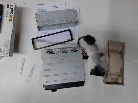 Авто cd плейър SONY G1000U