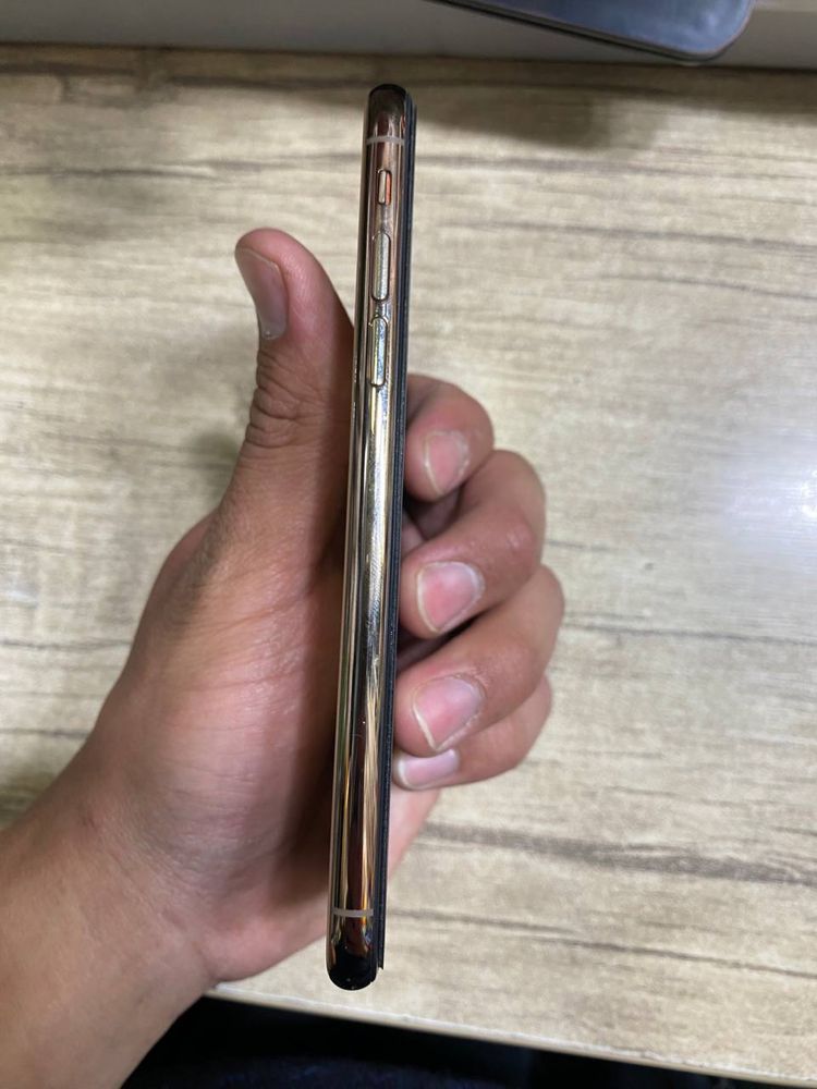 iPhone XS ideal holata