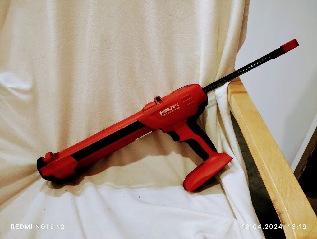 Hilti HDE500-A22 пистолет за двукомпонетно лепило