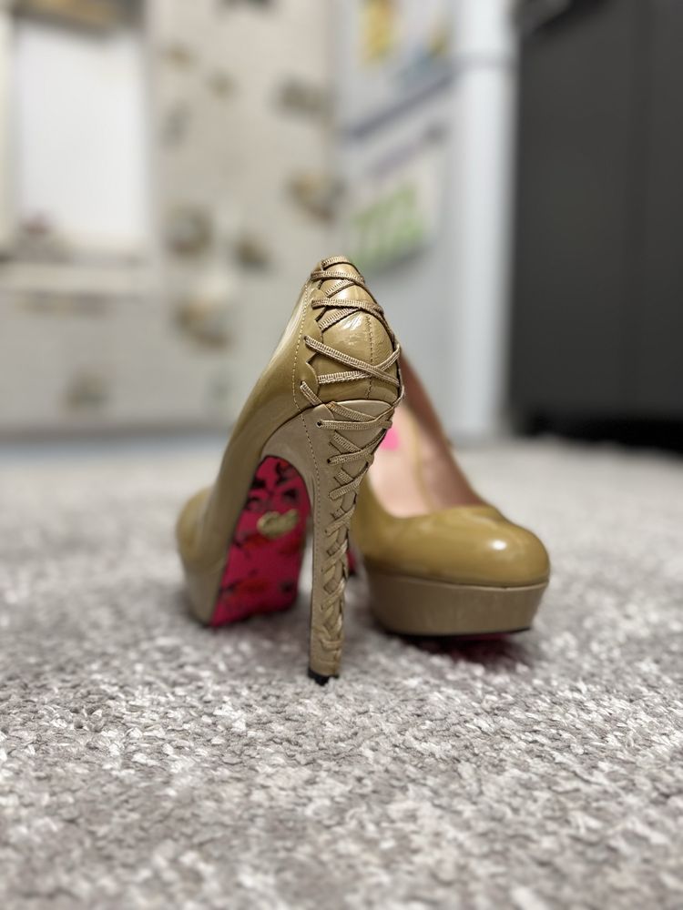 Christian Louboutin (торг есть)