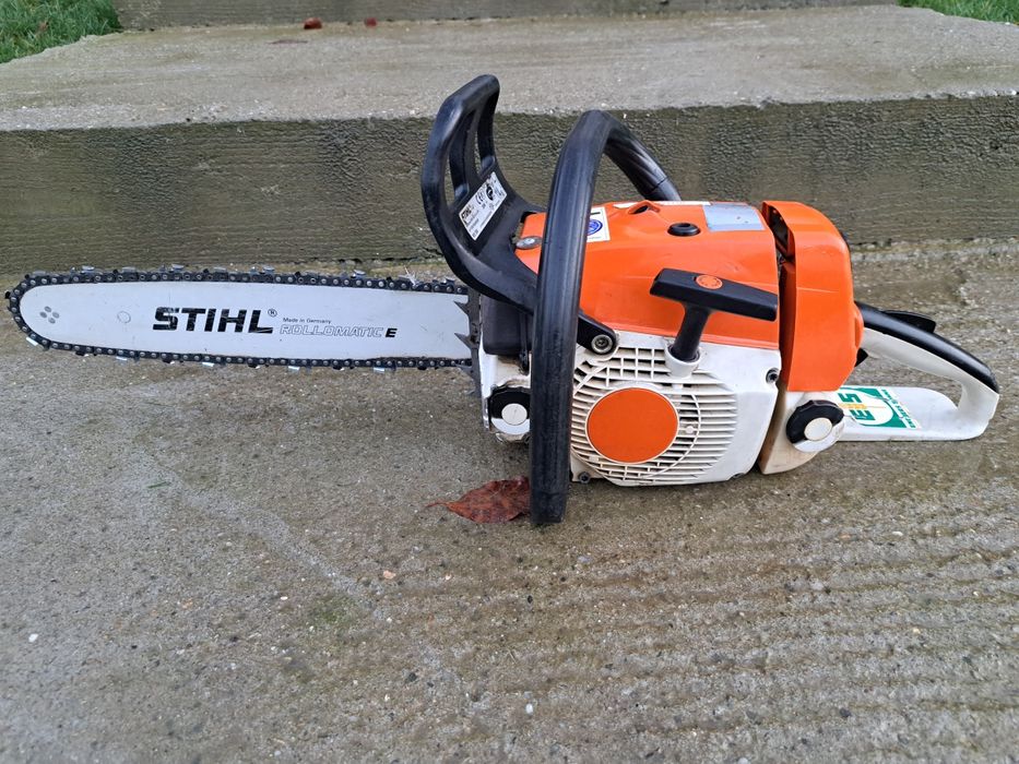 Vând drujbă stihl