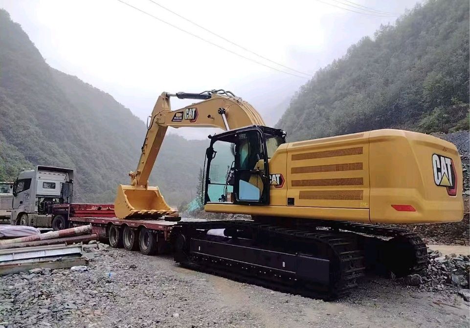 Гусеничный экскаватор САТ 340.