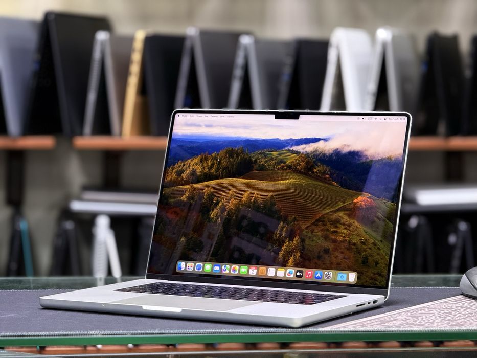 MacBook M1 Pro 16-inch 32/512Gb