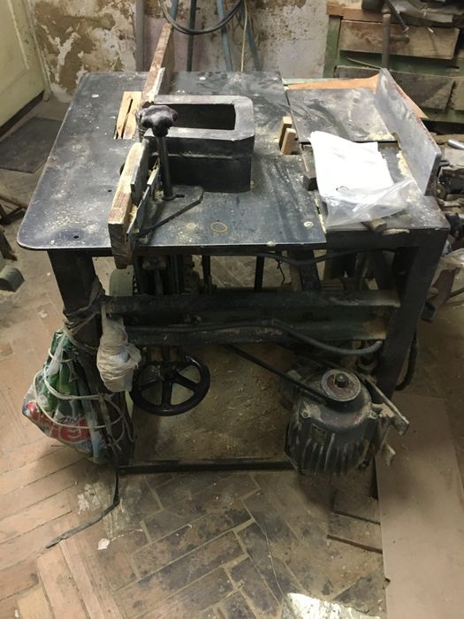 Дърводелска машина абрихт