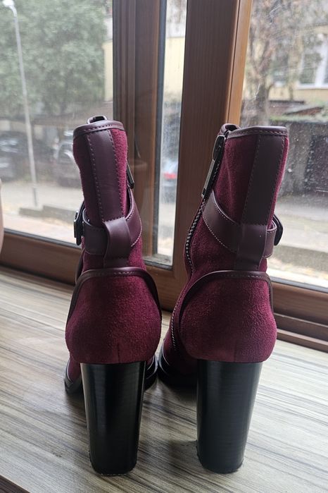 Боти Calvin Klein в актуално бордо