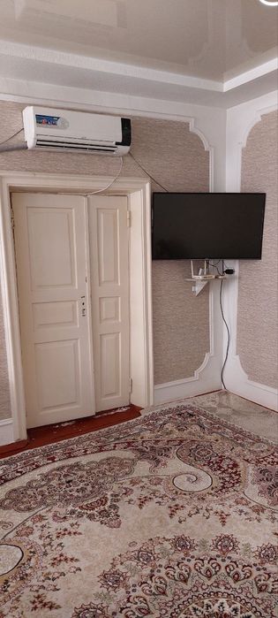 Яшаш учун ховли арендага берилади адрес: Дошкольная 18-мактаб