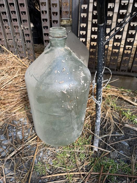 Продам стекляный бутыль