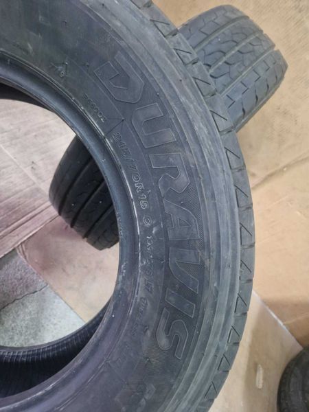 4 Bridgestone R15 C 215/70/ 
летни бусови гуми DOT0721