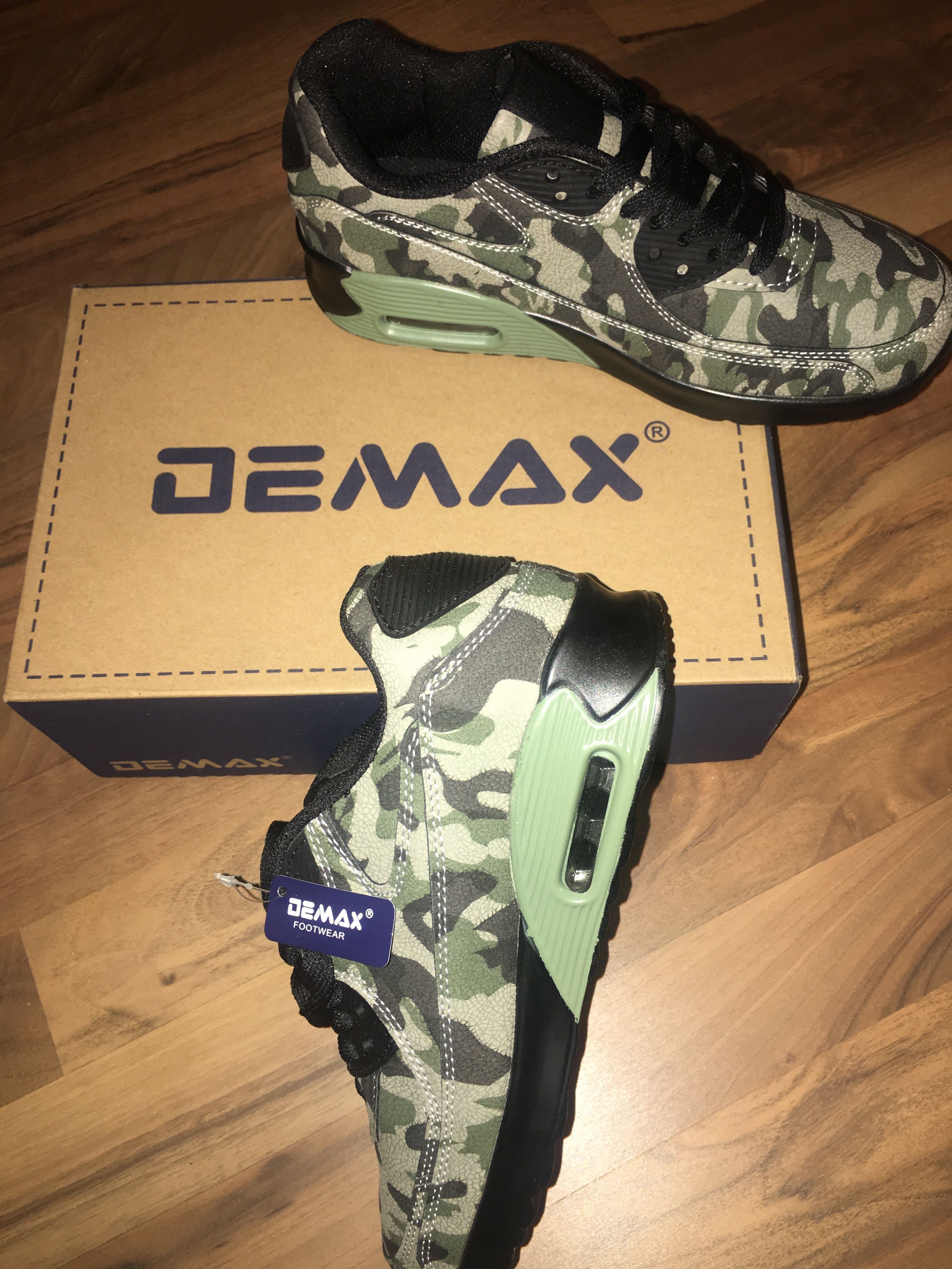 Adidași AirMax cu imprimeu armata