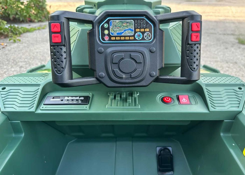 Детски Акумулаторен Танк Commander, 2х12V 12Ah, Дистанционно