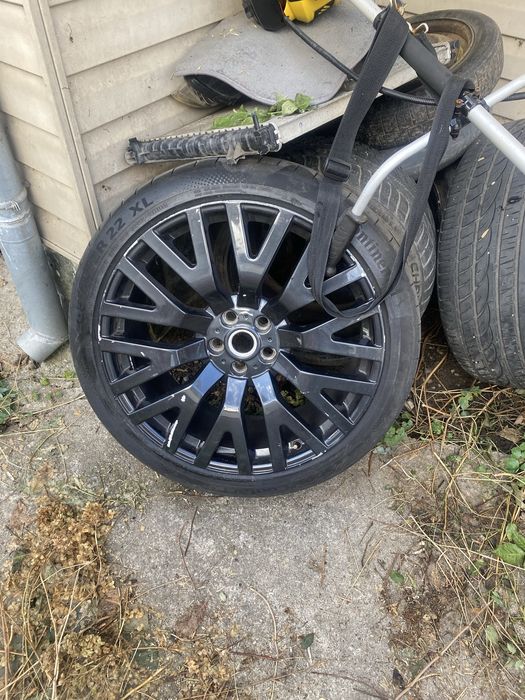 Lend rolvar janti 22 cola s gumi.  ……